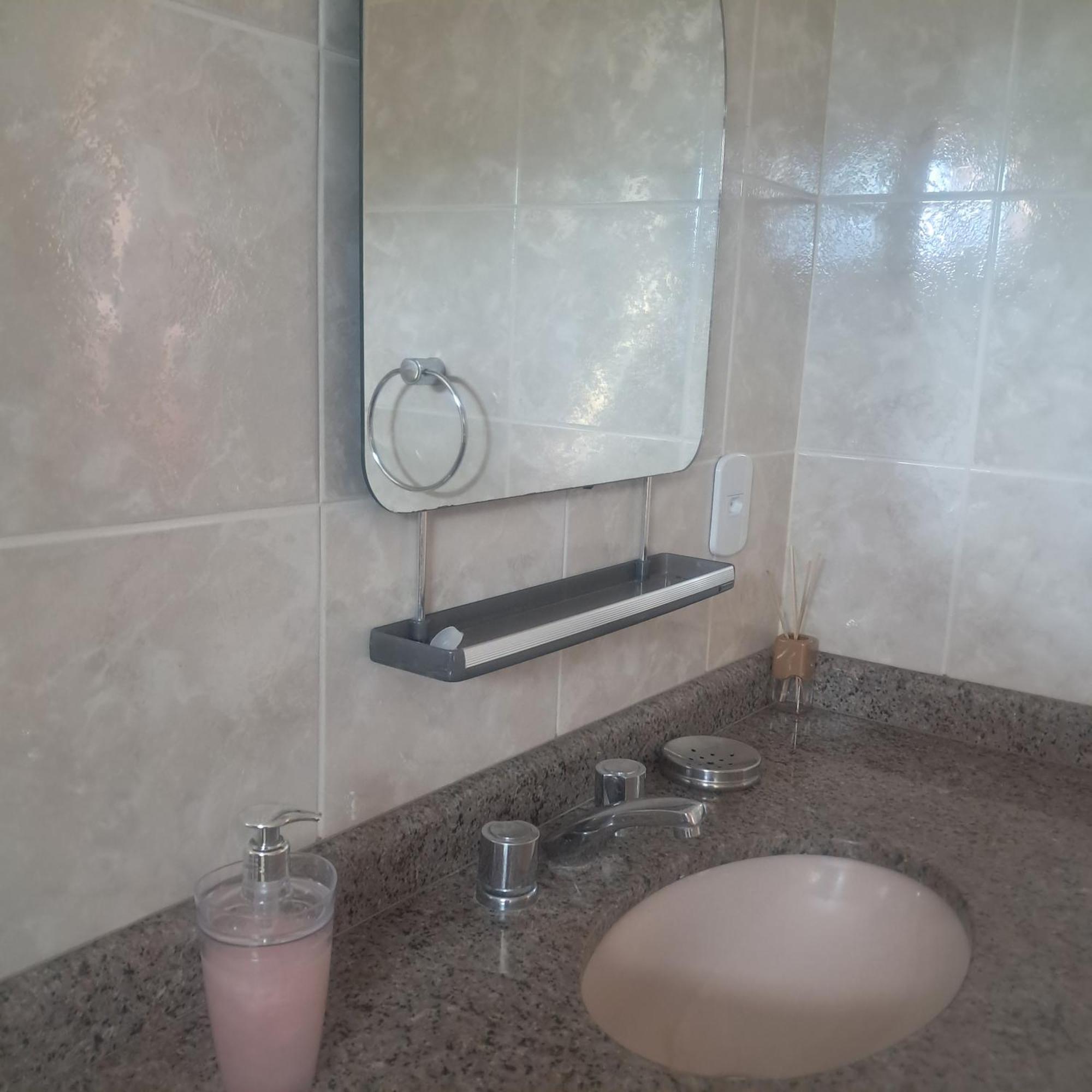 Casa Rosa 5 Min A Pe Da Ponta Ngra Homestay *