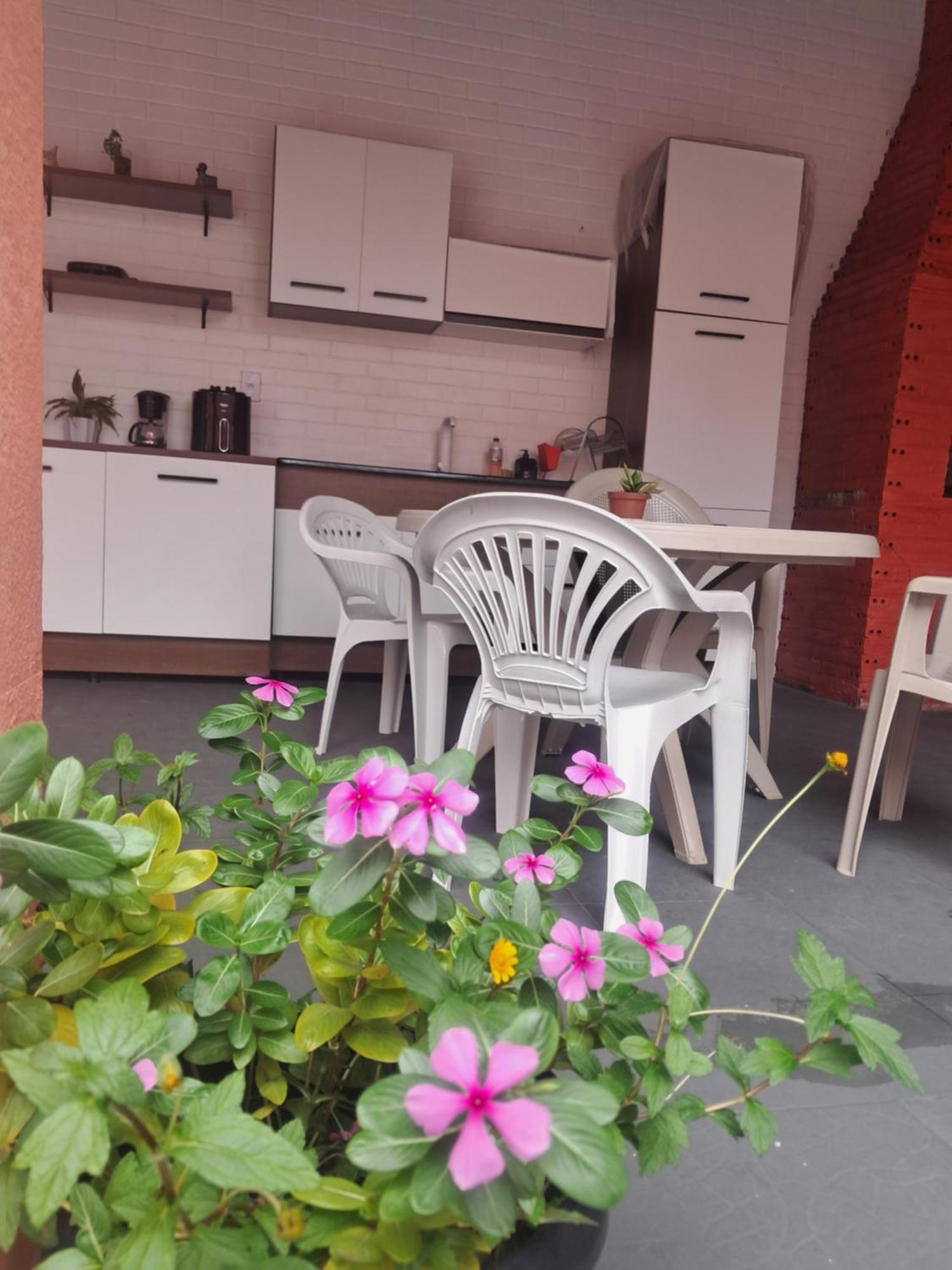 Homestay Casa Rosa 5 Min A Pe Da Ponta Ngra