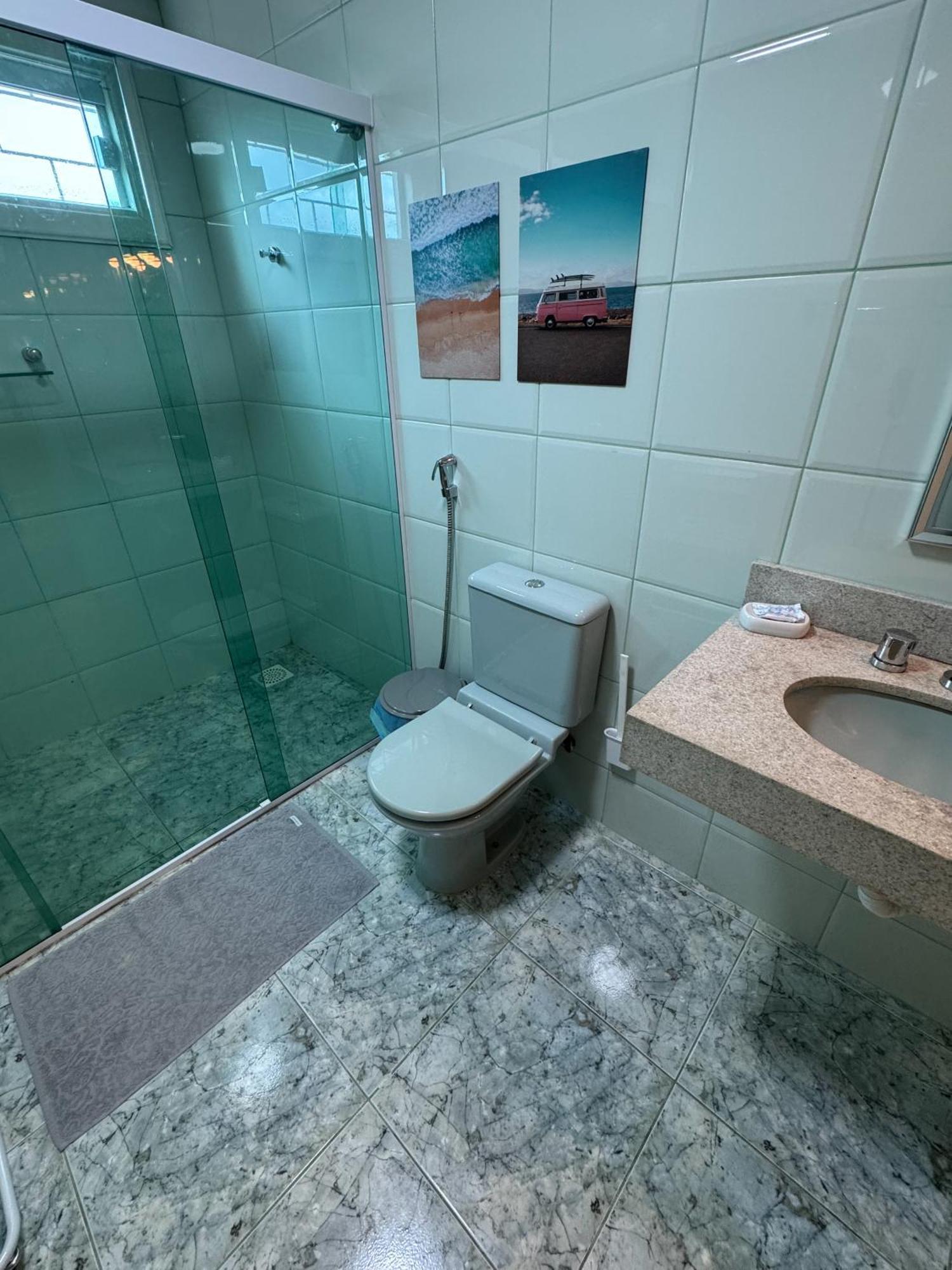 Quarto em Acomodações Particulares Casa Rosa 5 Min A Pe Da Ponta Ngra